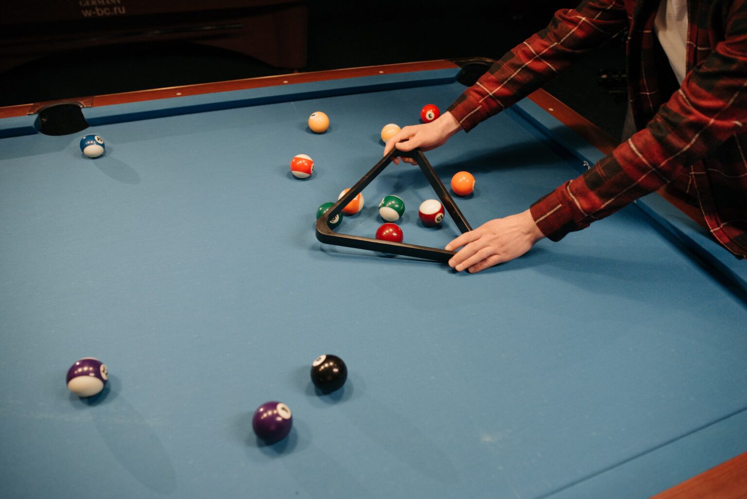 How To: Moving With Pool Tables • UniMovers
